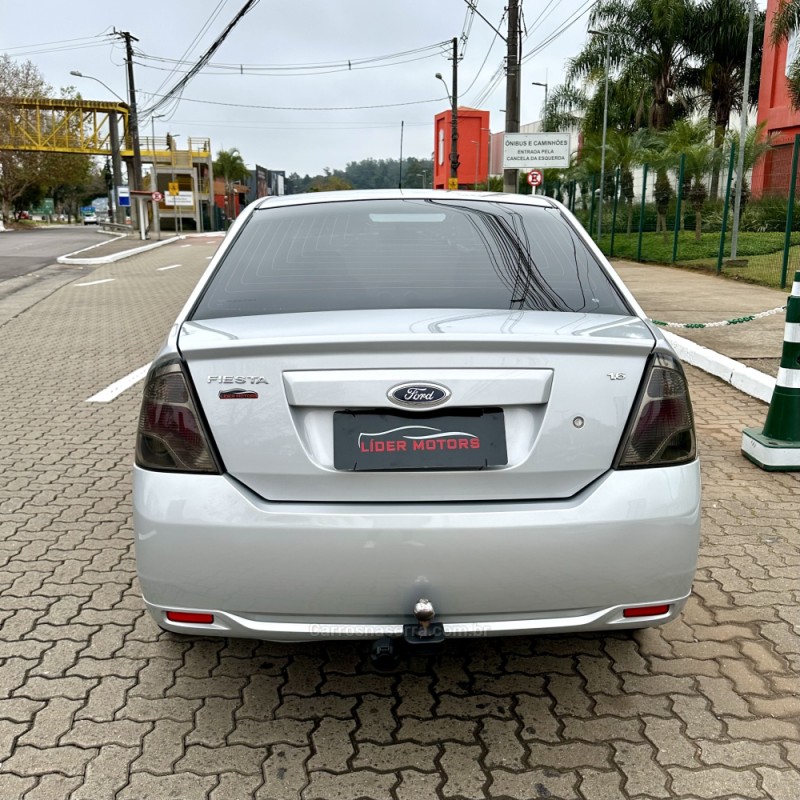 FIESTA 1.6 ROCAM SE SEDAN 8V FLEX 4P MANUAL - 2014 - ESTâNCIA VELHA
