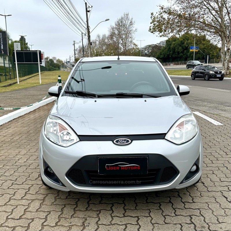 FIESTA 1.6 ROCAM SE SEDAN 8V FLEX 4P MANUAL - 2014 - ESTâNCIA VELHA