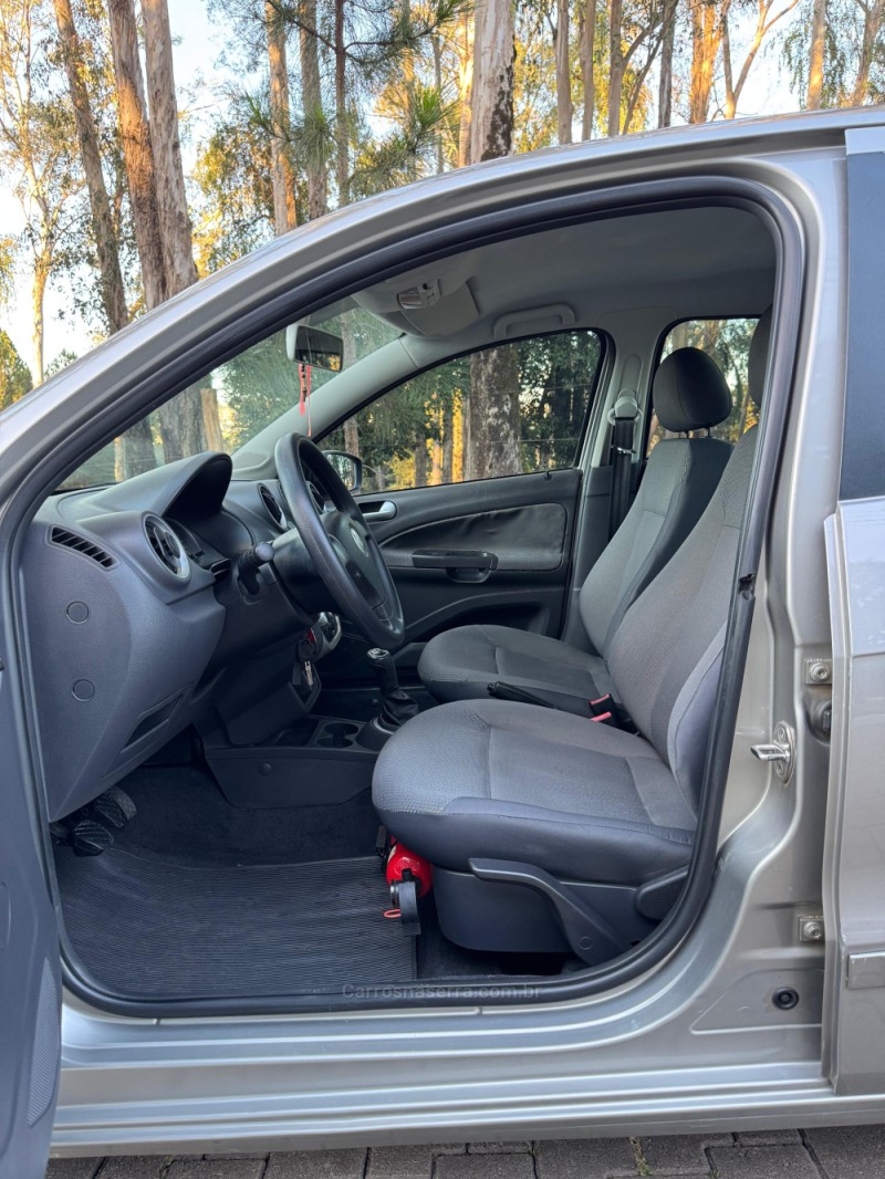 VOYAGE 1.6 MI TREND 8V FLEX 4P MANUAL - 2013 - GUAPORé