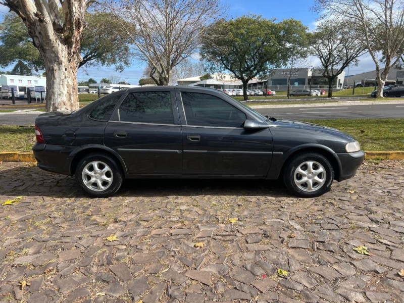 VECTRA 2.0 MPFI GLS 8V GASOLINA 4P MANUAL - 1998 - DOIS IRMãOS