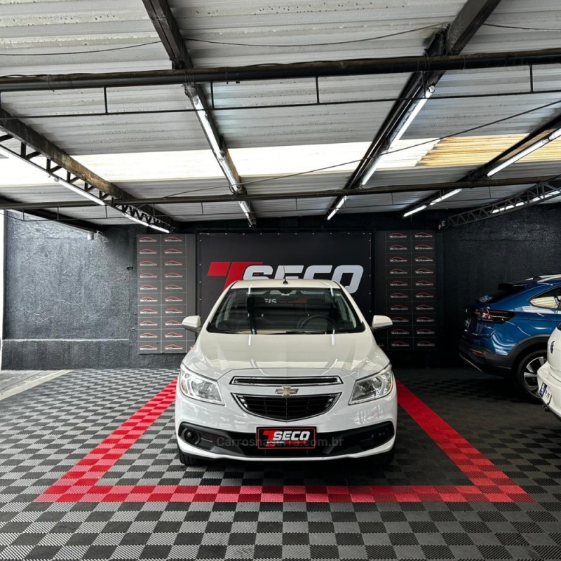 PRISMA 1.0 MPFI LT 8V FLEX 4P MANUAL - 2015 - PASSO FUNDO