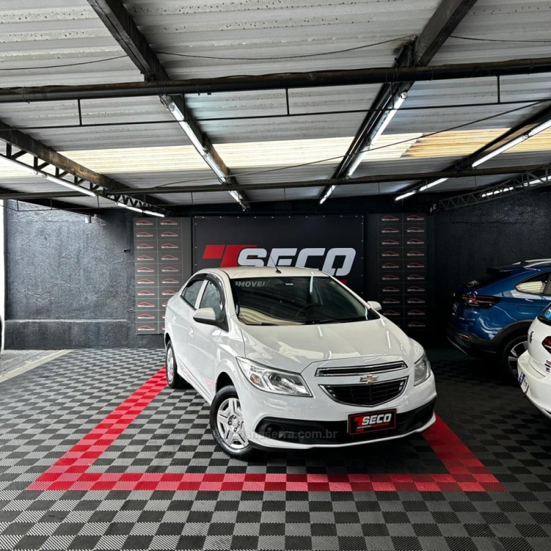 PRISMA 1.0 MPFI LT 8V FLEX 4P MANUAL - 2015 - PASSO FUNDO