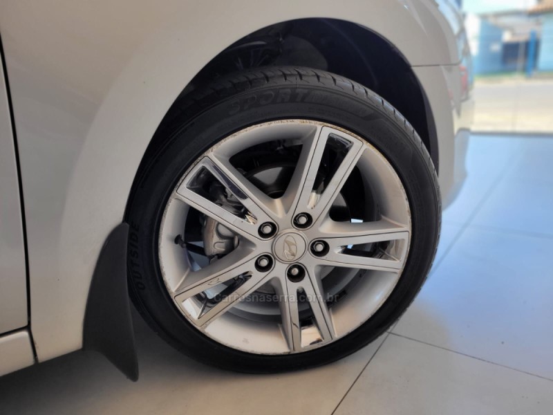 I30 2.0 MPFI GLS 16V GASOLINA 4P AUTOMÁTICO - 2011 - CANELA