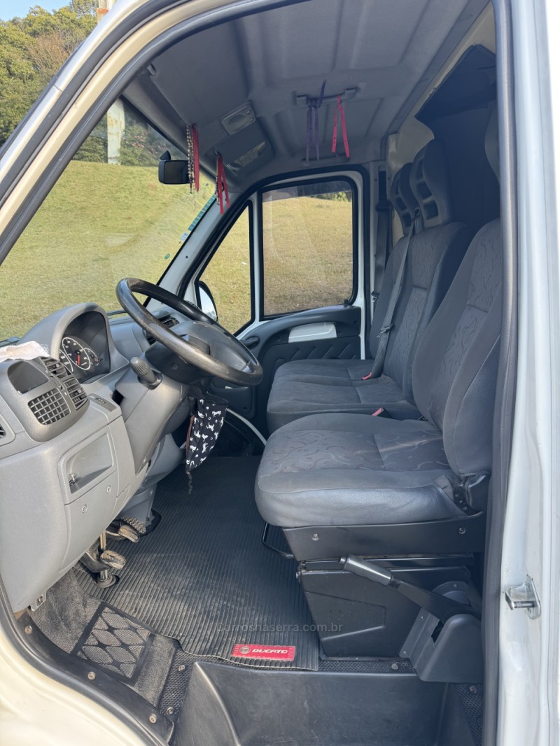 DUCATO 2.3 MAXICARGO 12 16V TURBO DIESEL 4P MANUAL - 2015 - NOVA ARAçá