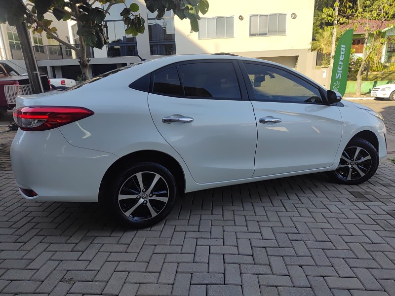 YARIS 1.5 XLS SEDAN 16V FLEX 4P AUTOMÁTICO - 2019 - LAJEADO