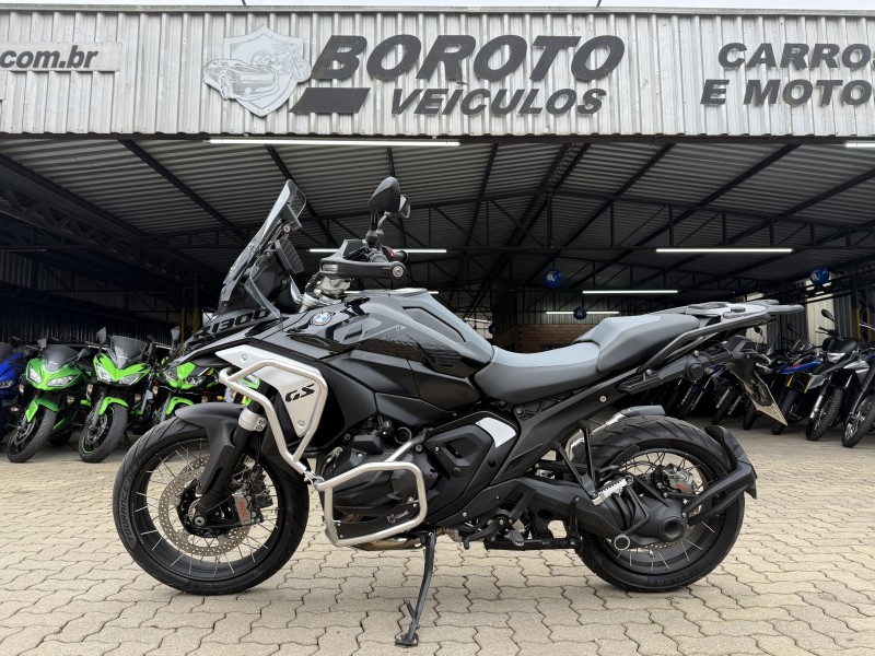 r 1300 gs triple black 2025 bento goncalves