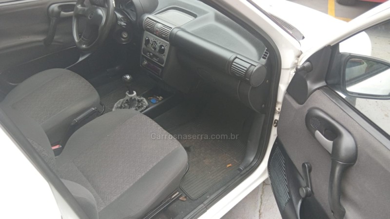 CORSA 1.6 MPFI CLASSIC SEDAN 8V GASOLINA 4P MANUAL - 2003 - BENTO GONçALVES