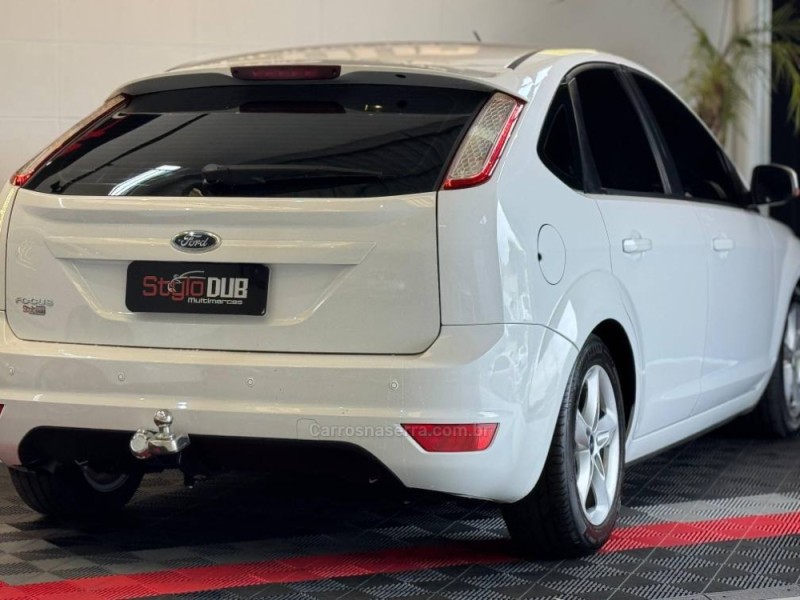 FOCUS 1.6 GLX 8V GASOLINA 4P MANUAL - 2013 - ESTâNCIA VELHA