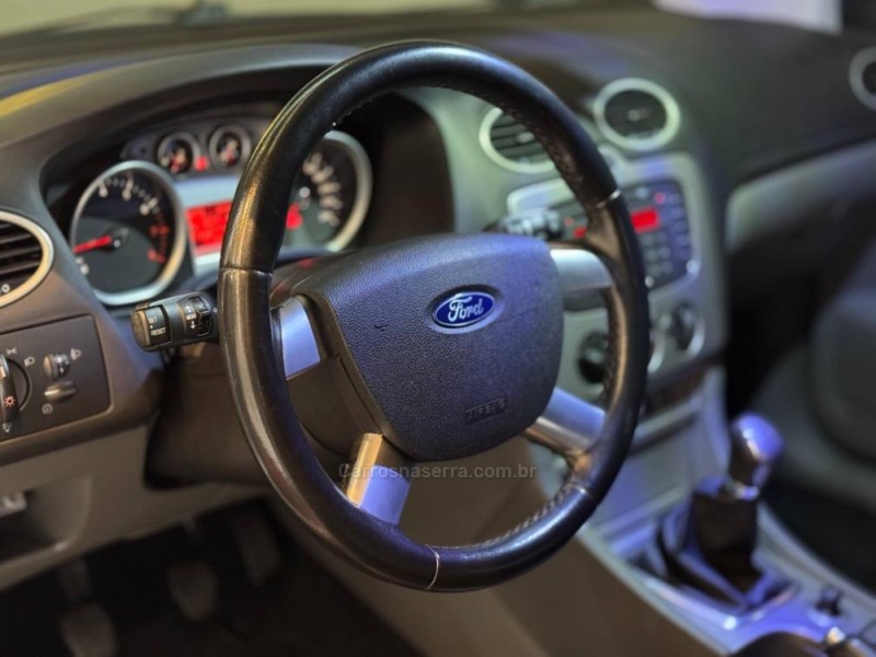 FOCUS 1.6 GLX 8V GASOLINA 4P MANUAL - 2013 - ESTâNCIA VELHA