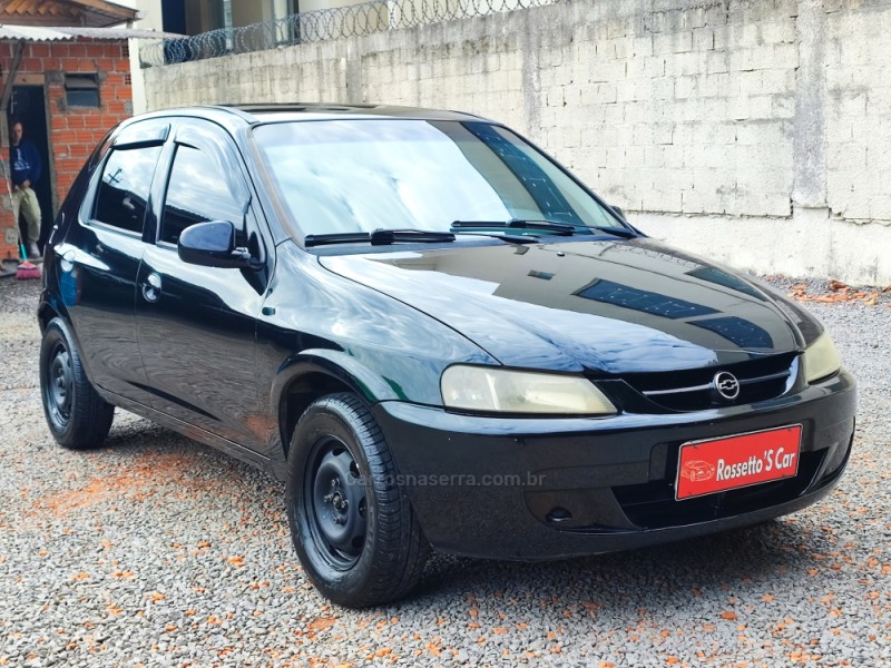 CELTA 1.0 MPFI SUPER 8V FLEX 4P MANUAL - 2004 - FARROUPILHA