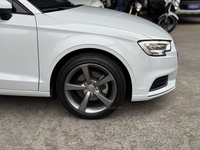 A3 1.4 TFSI SEDAN AMBIENTE 16V FLEX 4P TIPTRONIC - 2018 - CAXIAS DO SUL