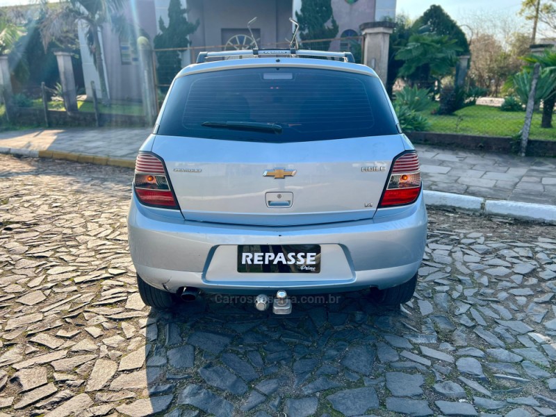 AGILE 1.4 MPFI LT 8V FLEX 4P MANUAL - 2010 - ESTâNCIA VELHA