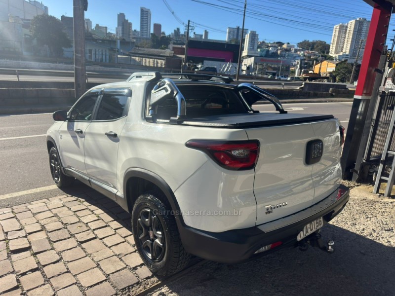 TORO 2.0 16V TURBO DIESEL FREEDOM 4WD MANUAL - 2018 - CAXIAS DO SUL