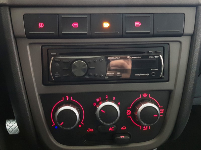 VOYAGE 1.6 MSI TOTALFLEX COMFORTLINE 4P MANUAL - 2011 - CAXIAS DO SUL