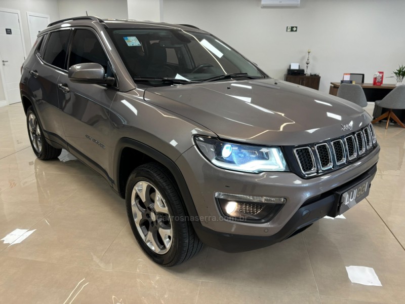 COMPASS 2.0 16V DIESEL LONGITUDE 4X4 AUTOMÁTICO - 2020 - CARLOS BARBOSA