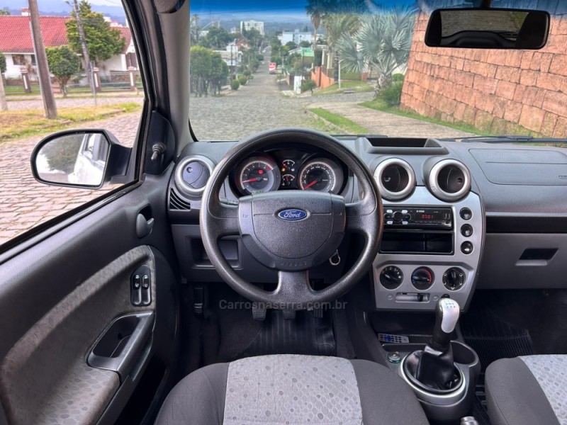 FIESTA 1.0 ROCAM 8V FLEX 4P MANUAL - 2014 - VENâNCIO AIRES