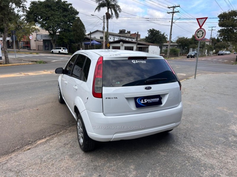FIESTA 1.0 ROCAM 8V FLEX 4P MANUAL - 2014 - VENâNCIO AIRES