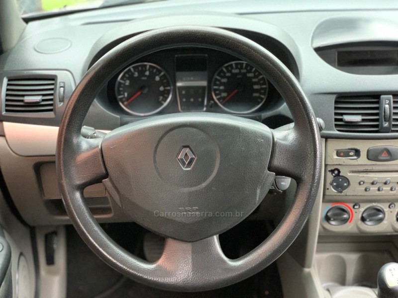SYMBOL 1.6 EXPRESSION 16V FLEX 4P MANUAL - 2011 - CAXIAS DO SUL