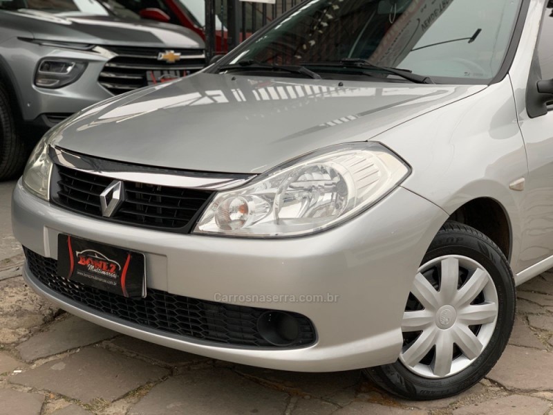 SYMBOL 1.6 EXPRESSION 16V FLEX 4P MANUAL - 2011 - CAXIAS DO SUL