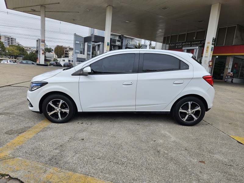 ONIX 1.4 MPFI LT 8V FLEX 4P MANUAL - 2013 - CAXIAS DO SUL