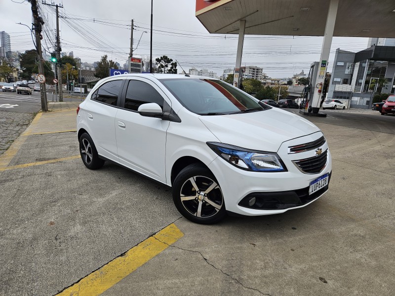ONIX 1.4 MPFI LT 8V FLEX 4P MANUAL - 2013 - CAXIAS DO SUL
