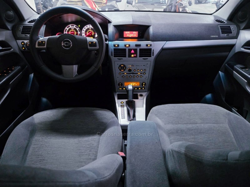 VECTRA 2.0 MPFI ELEGANCE 8V 140CV FLEX 4P AUTOMÁTICO - 2010 - CAMPO BOM