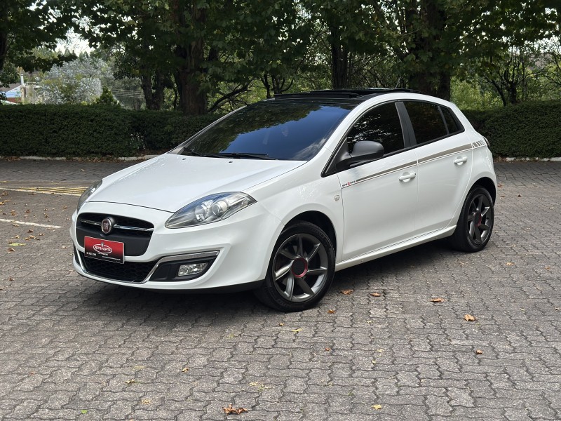 BRAVO 1.8 SPORTING 16V FLEX 4P MANUAL