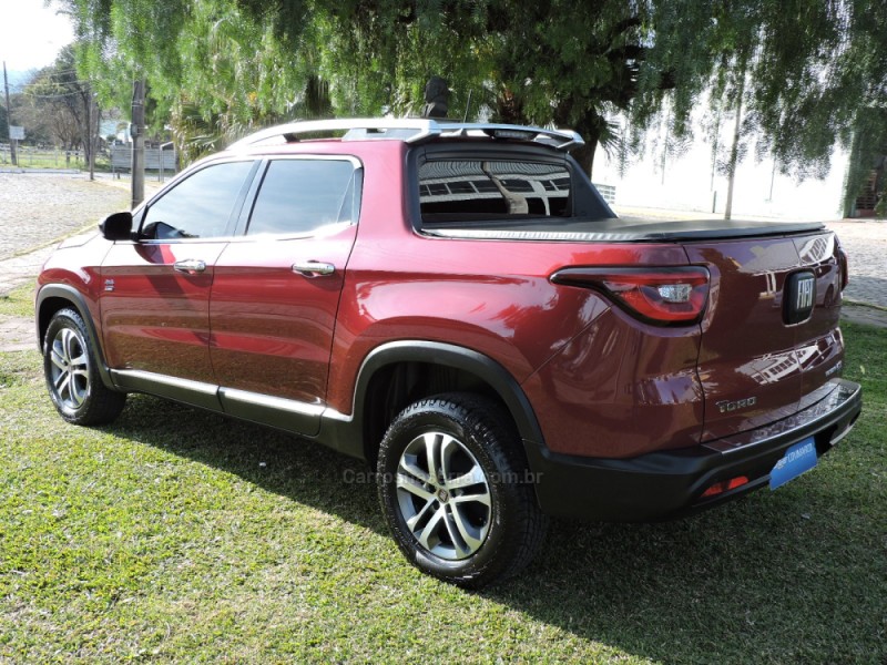 TORO 2.0 16V TURBO DIESEL VOLCANO AT9 4X4 AUTOMÁTICO - 2017 - SãO MARCOS