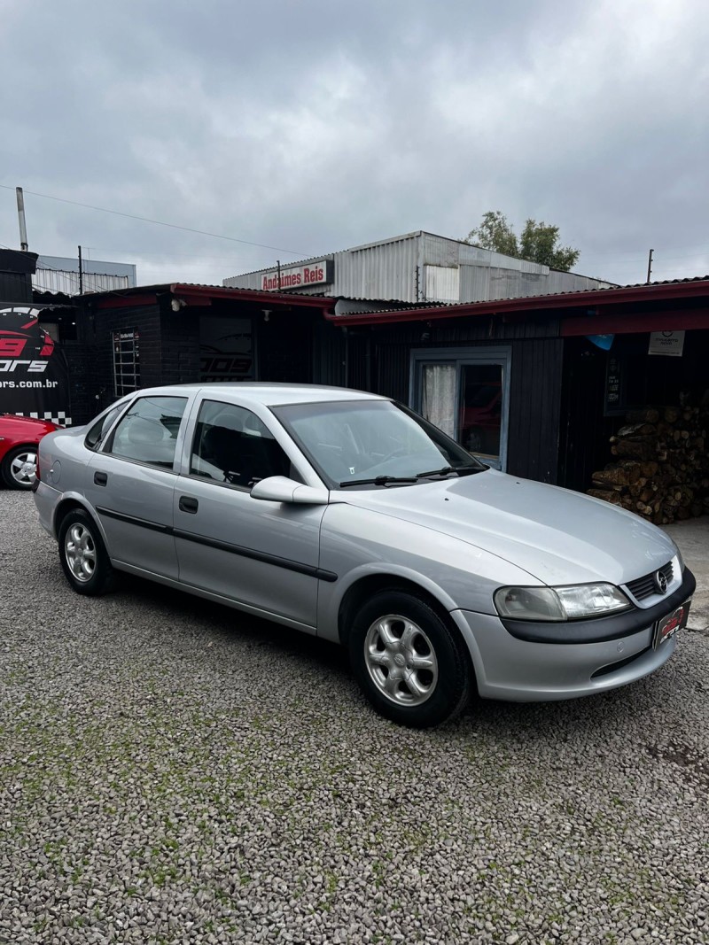 VECTRA 2.2 MPFI GLS 8V GASOLINA 4P MANUAL - 1999 - CAXIAS DO SUL