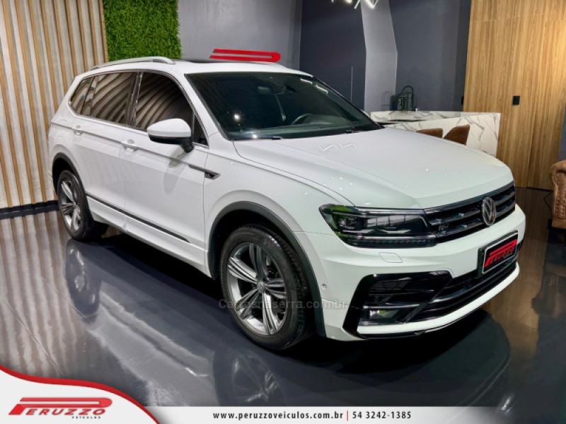 TIGUAN 2.0 ALLSPACE R-LINE 350 TSI 4X4 GASOLINA 4P - 2020 - NOVA PRATA