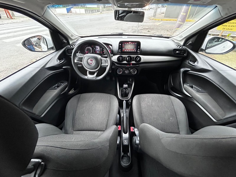CRONOS 1.3 DRIVE 8V FLEX 4P MANUAL - 2019 - TRêS COROAS