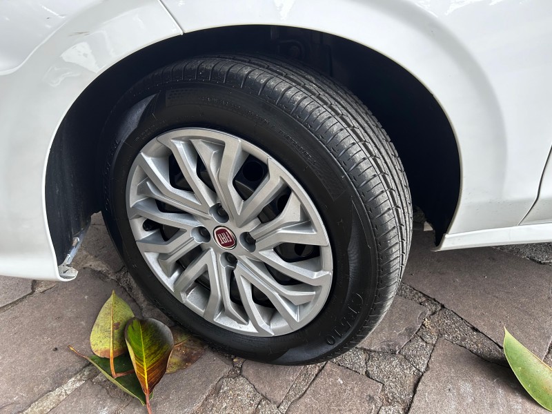 CRONOS 1.3 DRIVE 8V FLEX 4P MANUAL - 2019 - TRêS COROAS