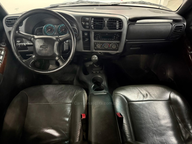 S10 2.8 EXECUTIVE 4X4 CD 12V TURBO INTERCOOLER DIESEL 4P MANUAL - 2011 - CAXIAS DO SUL