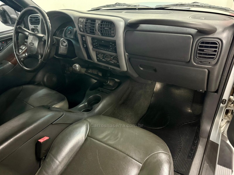 S10 2.8 EXECUTIVE 4X4 CD 12V TURBO INTERCOOLER DIESEL 4P MANUAL - 2011 - CAXIAS DO SUL