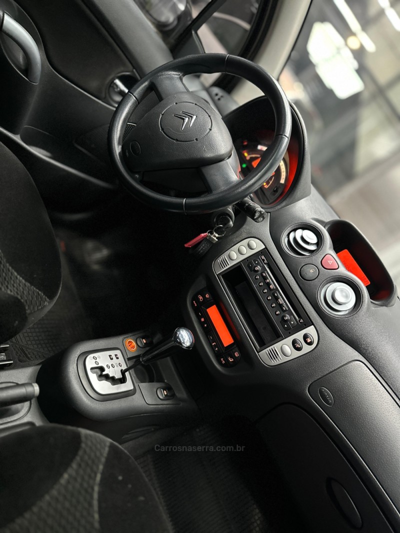 C3 1.6 EXCLUSIVE 16V FLEX 4P AUTOMÁTICO - 2011 - VACARIA