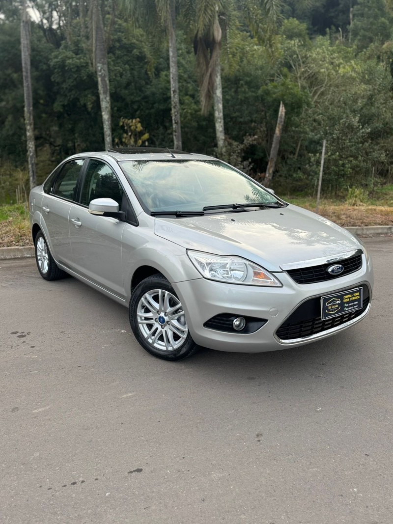 focus 2.0 ghia sedan 16v gasolina 4p automatico 2009 bento goncalves