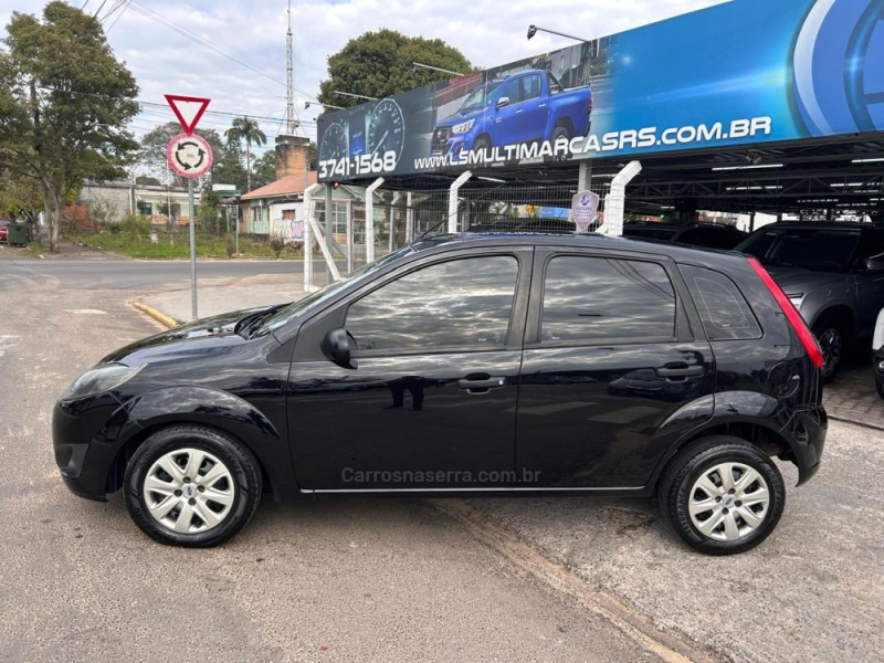 FIESTA 1.0 MPI 8V GASOLINA 4P MANUAL - 2013 - VENâNCIO AIRES