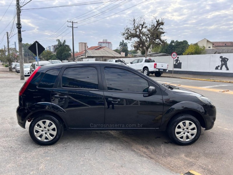 FIESTA 1.0 MPI 8V GASOLINA 4P MANUAL - 2013 - VENâNCIO AIRES