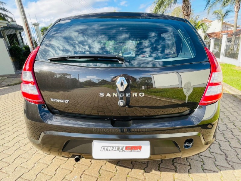SANDERO 1.0 EXPRESSION 16V FLEX 4P MANUAL - 2012 - CAMPO BOM