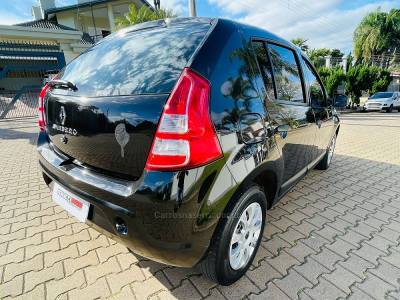 SANDERO 1.0 EXPRESSION 16V FLEX 4P MANUAL - 2012 - CAMPO BOM