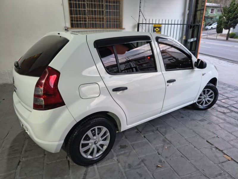 SANDERO 1.0 AUTHENTIQUE 8V FLEX 4P MANUAL - 2012 - CAXIAS DO SUL