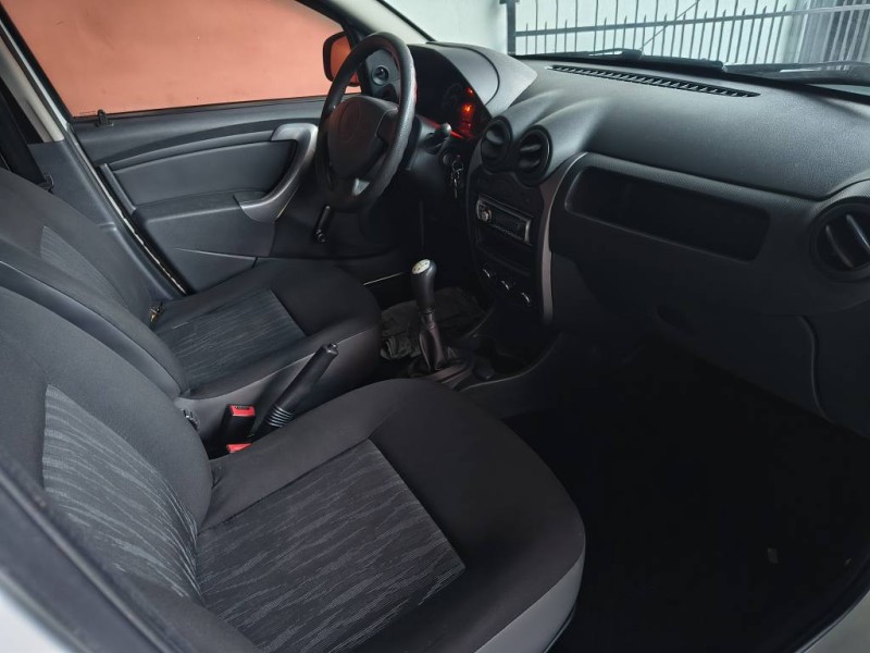 SANDERO 1.0 AUTHENTIQUE 8V FLEX 4P MANUAL - 2012 - CAXIAS DO SUL