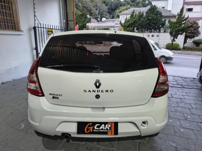 SANDERO 1.0 AUTHENTIQUE 8V FLEX 4P MANUAL - 2012 - CAXIAS DO SUL