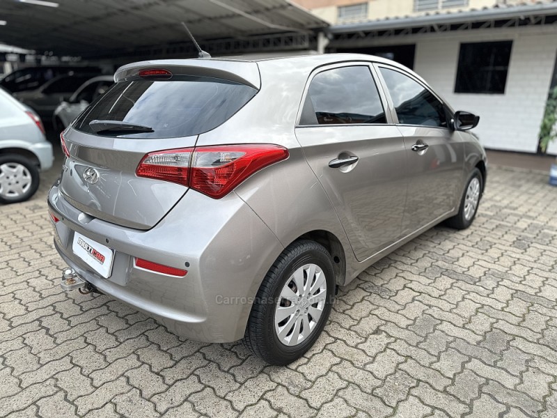 HB20 1.0 COMFORT PLUS 12V FLEX 4P MANUAL - 2018 - CAMPO BOM