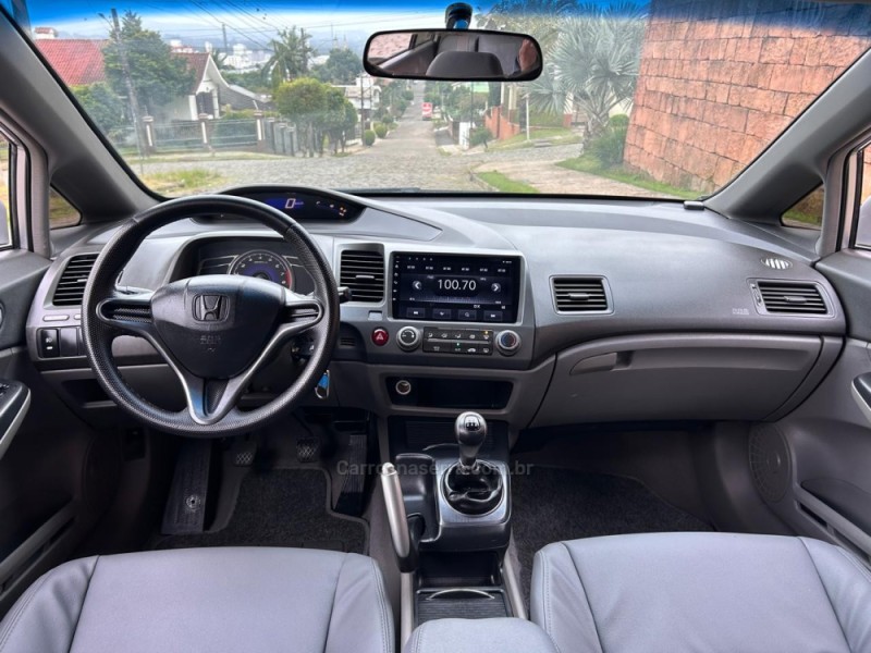 CIVIC 1.8 LXS 16V GASOLINA 4P MANUAL - 2007 - VENâNCIO AIRES
