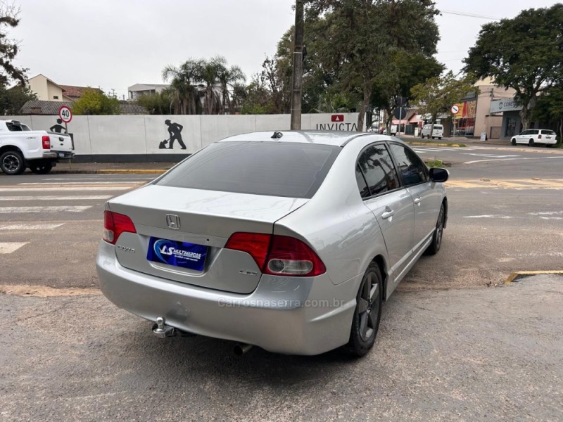 CIVIC 1.8 LXS 16V GASOLINA 4P MANUAL - 2007 - VENâNCIO AIRES