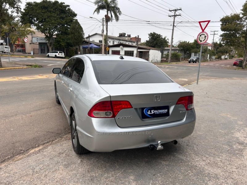CIVIC 1.8 LXS 16V GASOLINA 4P MANUAL - 2007 - VENâNCIO AIRES