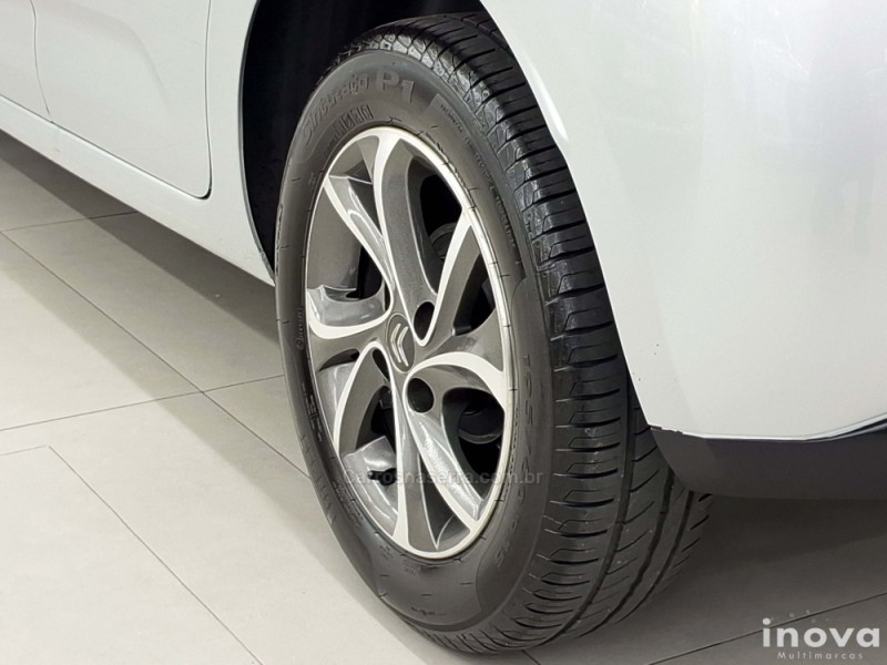 C3 1.5 ATTRACTION 8V FLEX 4P MANUAL - 2015 - NOVO HAMBURGO