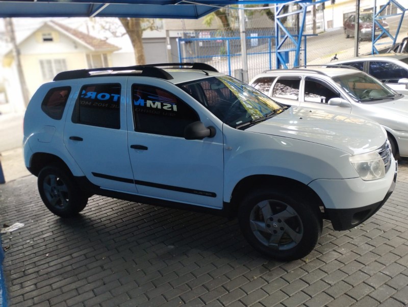 DUSTER 1.6 EXPRESSION 4X2 16V FLEX 4P MANUAL - 2014 - CAXIAS DO SUL
