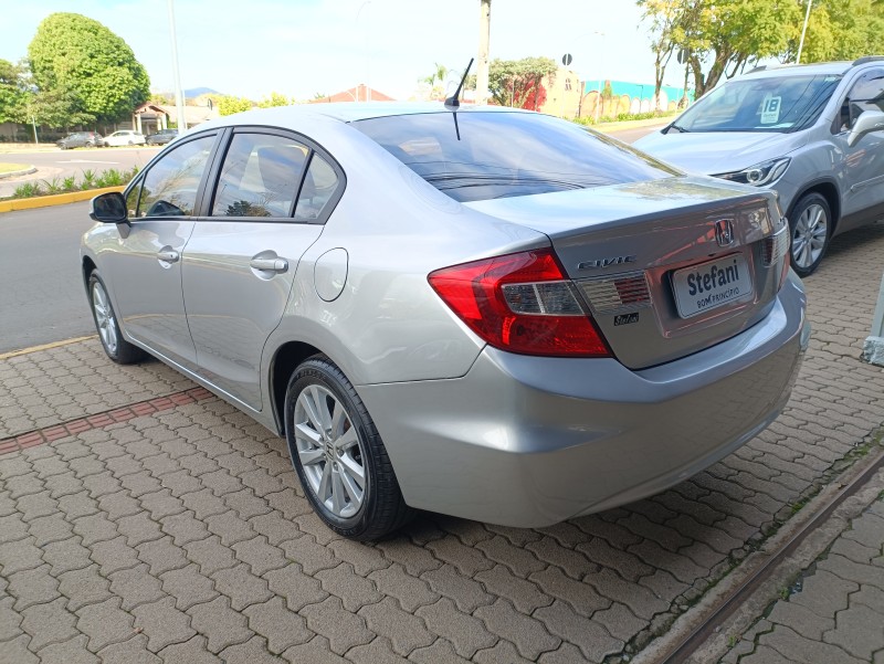 CIVIC 1.8 LXS 16V FLEX 4P MANUAL - 2014 - BOM PRINCíPIO